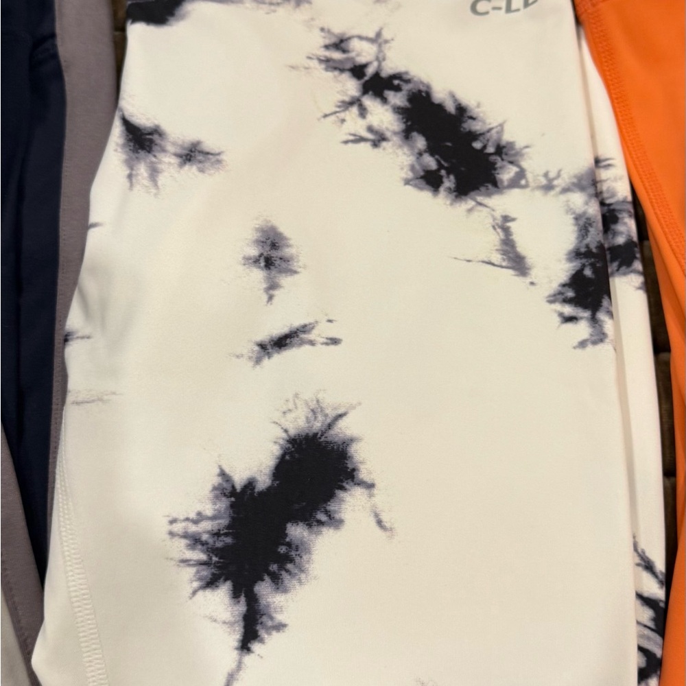 C-Lex
Black and White Tie-Dye Leggings